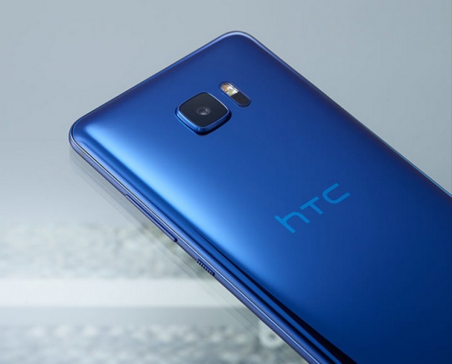 Scăderi masive la vânzările de smartphone-uri HTC