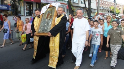 Pelerinajul icoanei făcătoare de minuni a Maicii Domnului va ajunge la peste 140 de parohii din judeţul Galaţi