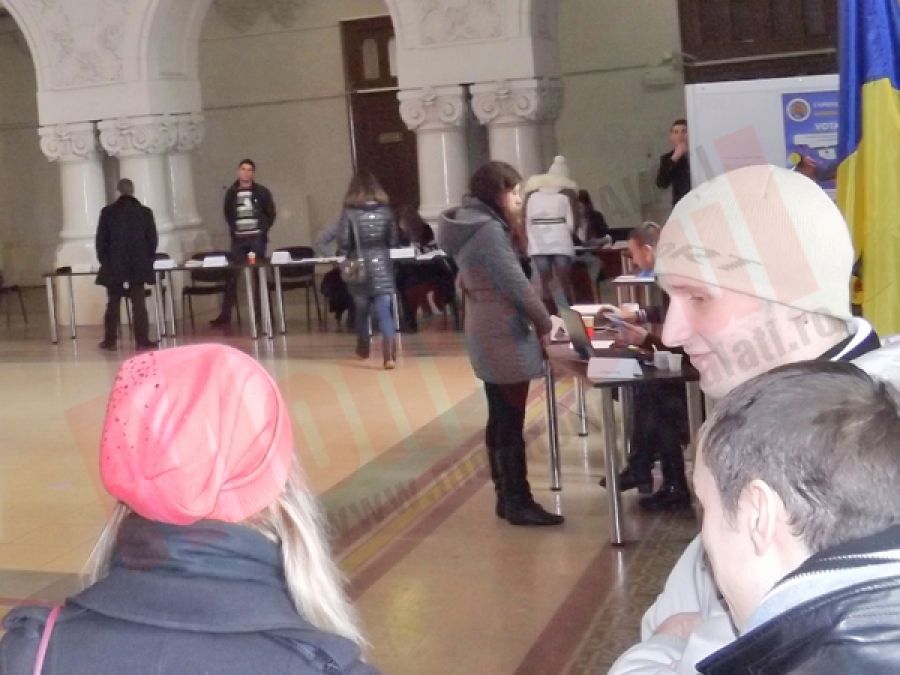 Moldovenii au votat şi la Galaţi pentru a-şi desemna parlamentarii