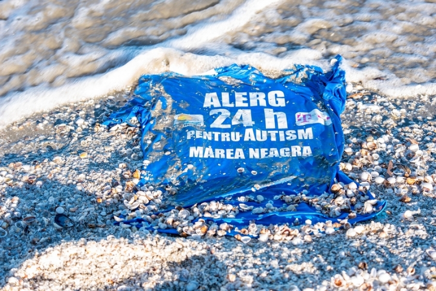 CONSTANŢA: "Alerg 24 de ore Autism Marea Neagră" pentru Plajă Terapeutică