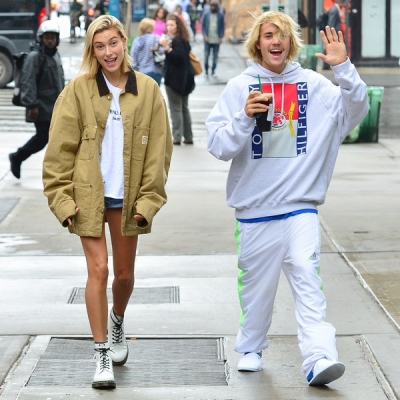 Hailey Baldwin, rugată să divorţeze de Justin Bieber