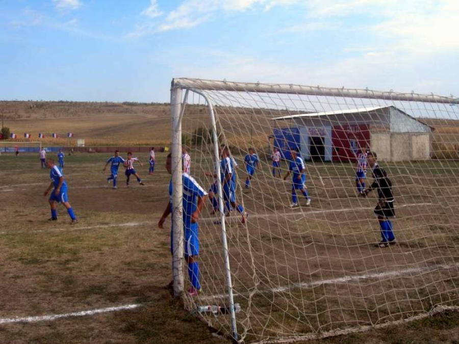 Fulgerul Smulţi şi Avântul Valea Mărului merg umăr la umăr