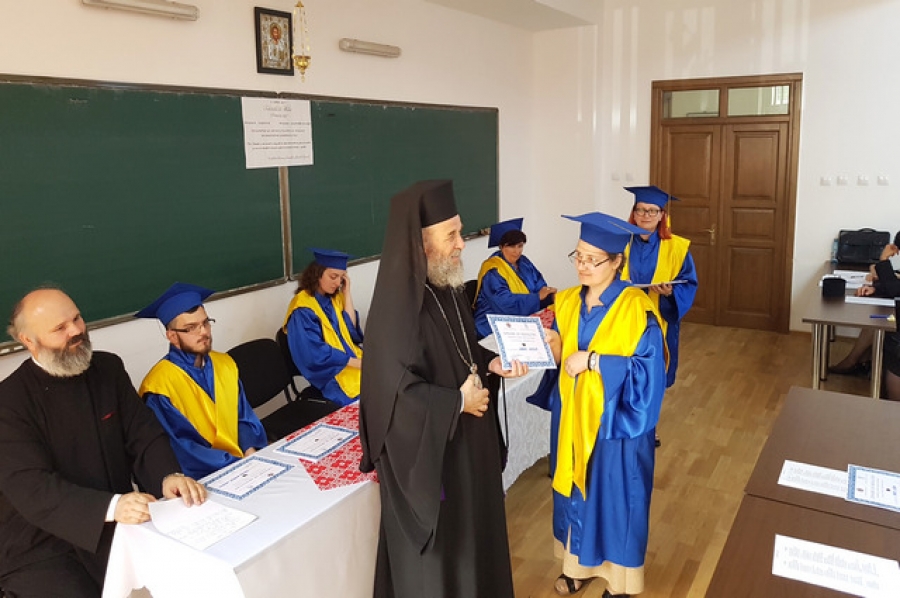 Curs festiv al studenţilor şi masteranzilor teologi