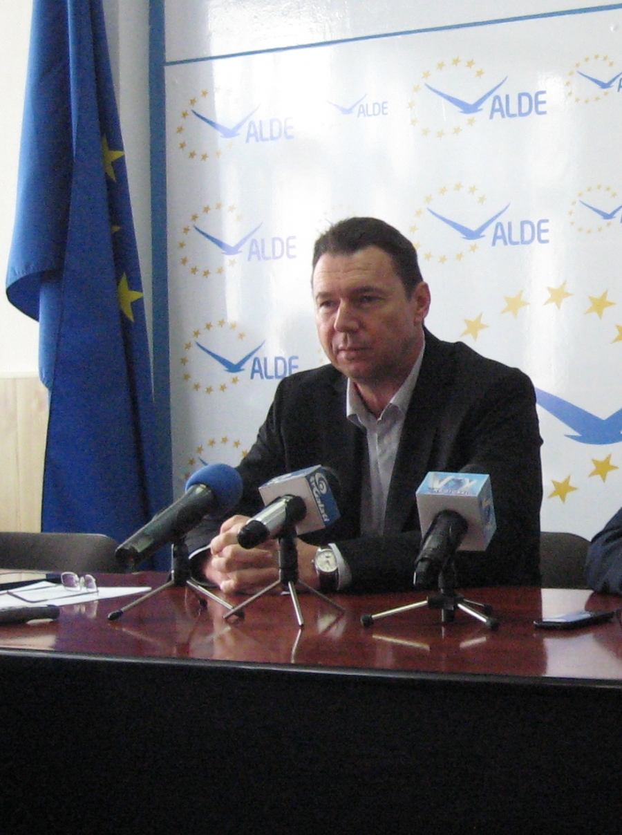 O nouă aglutinare politică: PPU-SL la ALDE
