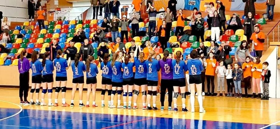 Primele victorii gălăţene pe semicerc pentru Handbal Art, CSM şi CSS