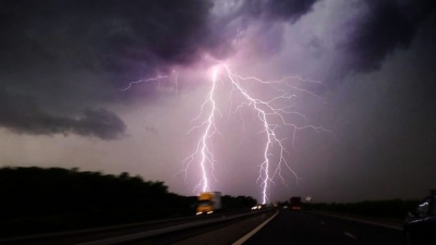 Avertizare de FENOMENE METEO PERICULOASE IMEDIATE în judeţul Galaţi