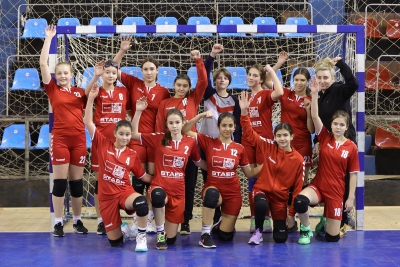 Junioarele 4 de la ACS Lucian Bute, Viitorul Oţelul, CSŞ Tecuci şi Handbal Art s-au calificat pentru Euroregiune