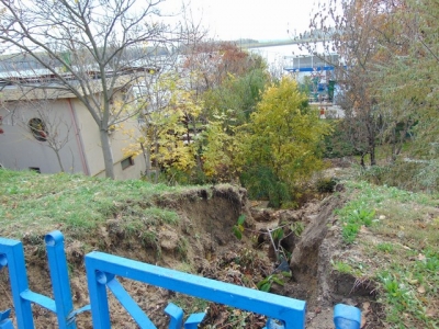 Alunecare de teren pe Faleză