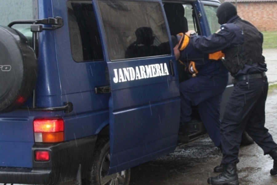 Scandal aplanat de jandarmi în Micro 40