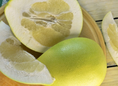 Un sfert dintr-un pomelo oferă 130% din necesarul zilnic de vitamina C