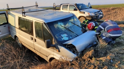 Accident cu 6 victime în Insula Mare a Brăilei (FOTO)