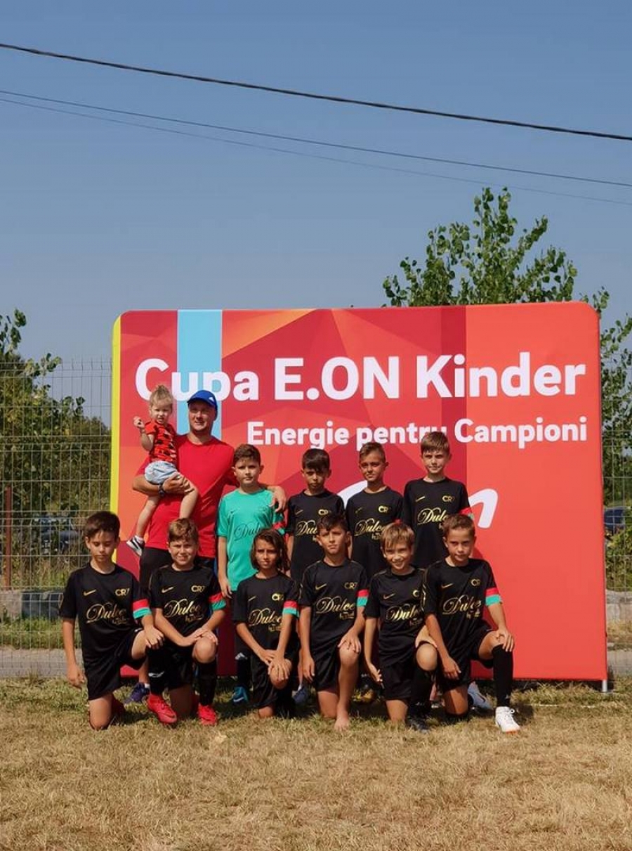 Premieră pentru Şcoala de Fotbal Junior, locul doi la EON Kinder