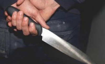 Îngrijitor al unei biserici atacat de un tânăr cu un cuţit