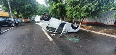 Galaţi: Accident cu 4 maşini avariate, la intersecţia străzilor Lozoveni şi Transilvaniei