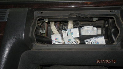 Ţigarete de contrabandă confiscate cu ajutorul câinilor antitabac la birourile vamale de la Giurgiuleşti şi Oancea