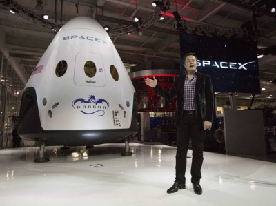 Capsula Dragon a SpaceX a fost lansată cu succes