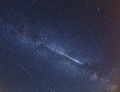 Noaptea Perseidelor: Curentul de meteori va înregistra un maxim de activitate în noaptea de 11 spre 12 august