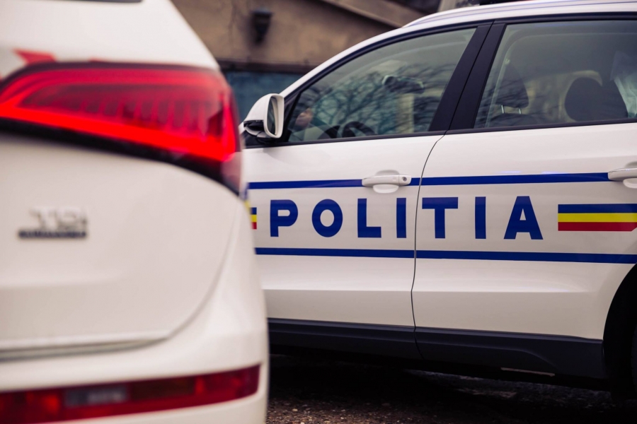 Prins fără permis în timp ce poliţiştii făceau percheziţii