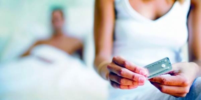 Unele pilule contraceptive dublează riscul de cancer la sân