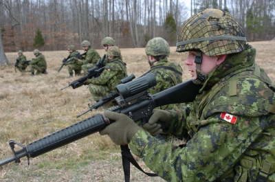 Canada a confirmat că va contribui cu trupe la noua forţă a NATO din estul Europei