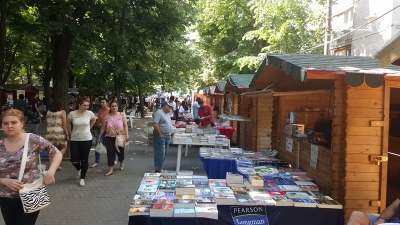 Începe Festivalul Internaţional al Cărţii "AXIS LIBRI"