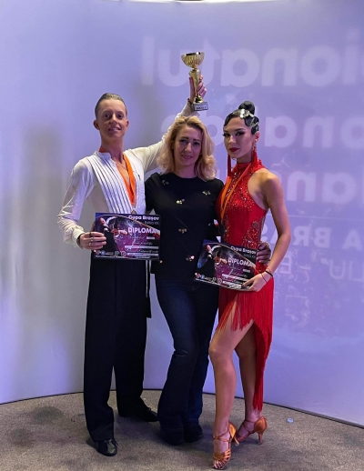 Dansatorii de la CSM Galaţi s-au întors cu medalii de la Naţionalele de la Braşov