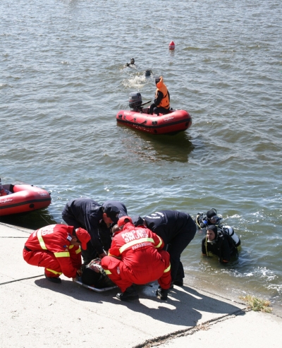 Tânăr de 17 ani, mort după ce a căzut într-un canal de irigaţii la Vânători