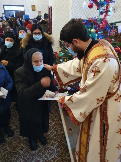 Daruri pentru persoanele fără adăpost de la Centrul Medico-Social Pechea din partea Arhiepiscopiei