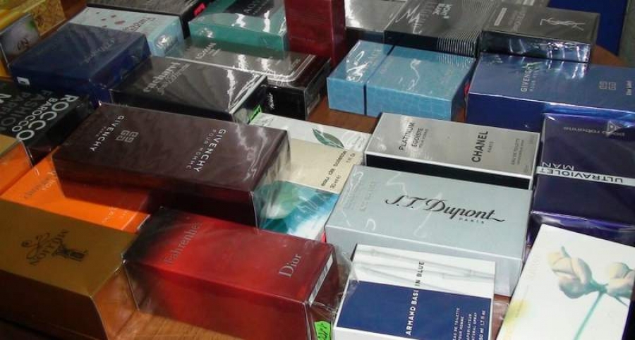 S-a finalizat dosarul contrabandei cu parfumuri contrafăcute