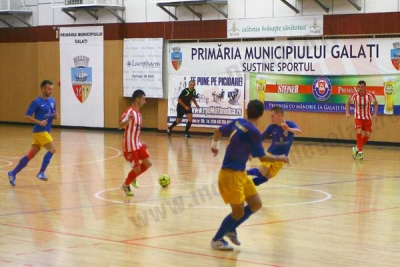 United a revenit pe primul loc şi aşteaptă derbiul cu campionii din Deva