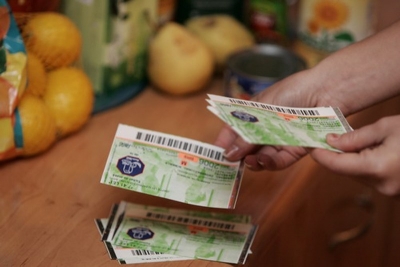 A început distribuirea tichetelor sociale de Crăciun