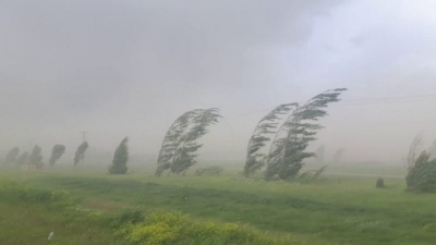 Informare meteo de ploi şi vânt puternic, până joi!