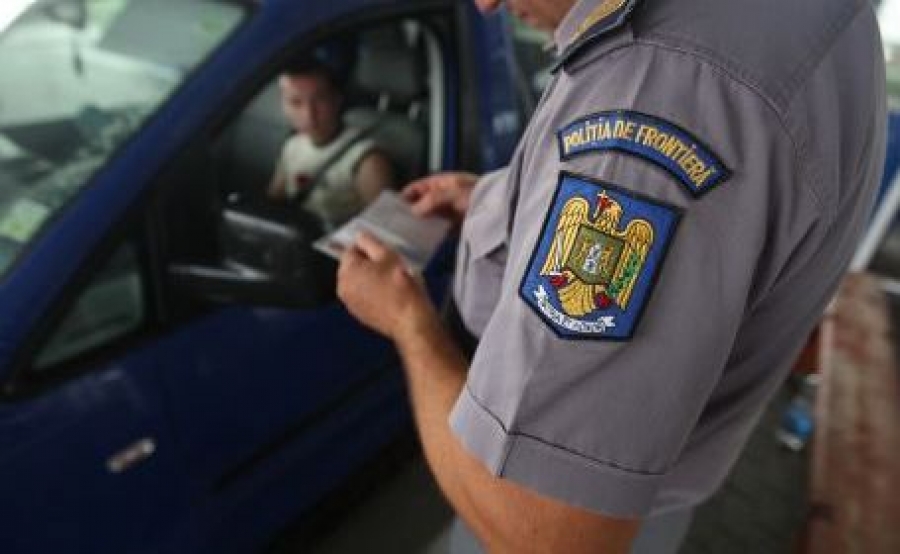 Poliţistul de frontieră care le asigura ”spatele” contrabandiştilor, plasat în arest la domiciliu