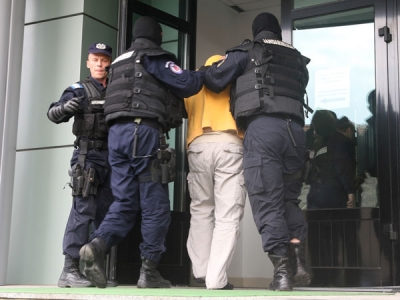 DIICOT Galaţi: 29 de percheziţii şi 60 de persoane audiate în această dimineaţă
