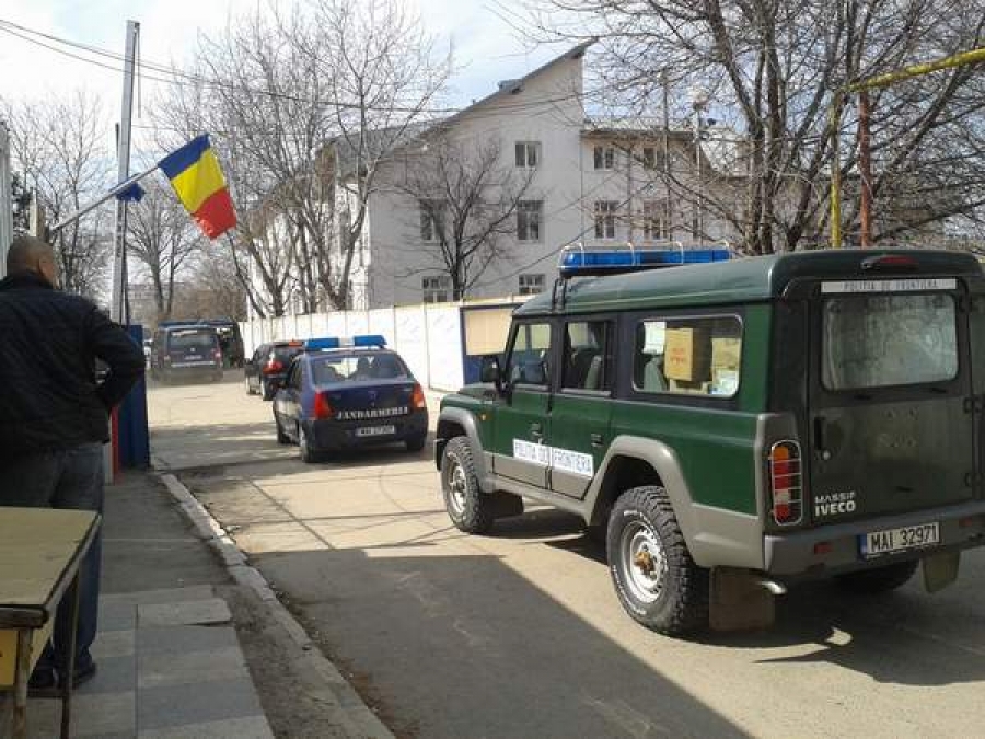 Reţea de contrabandă anihilată după o acţiune în forţă
