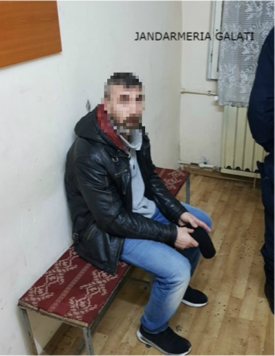 Un gălăţean, aflat în arest la domiciliu, prins la furat în supermarket