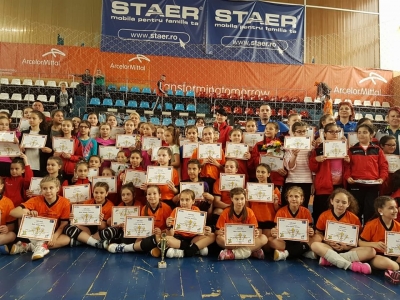 „Scaieţii” Handbal Art, „bebiţele” United şi „buburuzele” Danubius 2010 s-au calificat împreună la turneul final