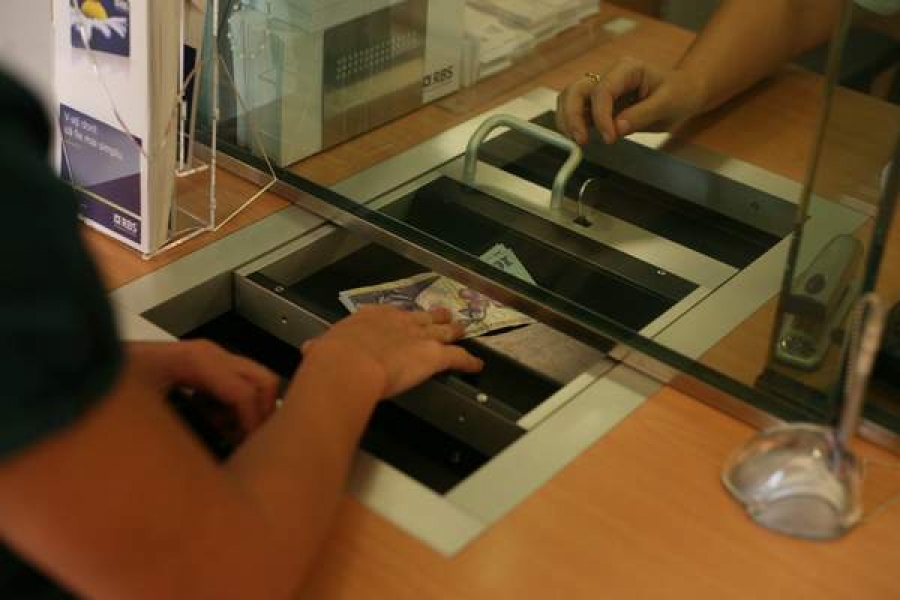 Restanţele la creditele în lei au scăzut cu 1,55% în mai