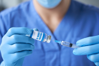 Vaccinarea anti-COVID, din iulie, doar la medicii de familie