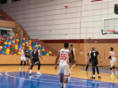 Baschetbaliştii de la CSM Galaţi au pierdut pe final şi cu Dinamo