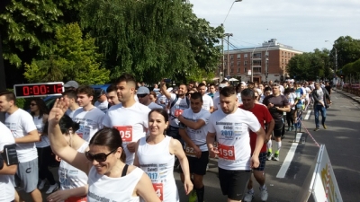 „SemiMaraton One Gym Galaţi” a adunat 50.000 de lei, cu care vor fi susţinute 13 proiecte