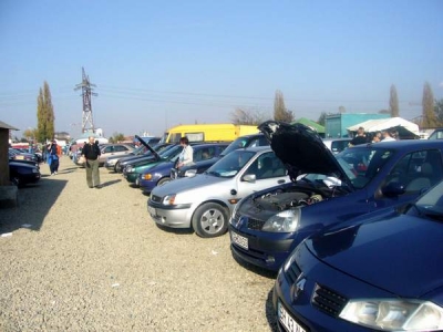 Piaţa auto a înregistrat în primul trimestru cea mai mare creştere din 2007 până în prezent