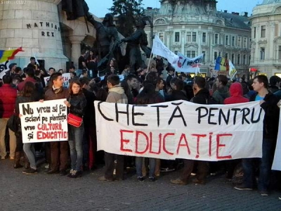 Studenţii le cer candidaţilor la alegerile europarlamentare să susţină educaţia