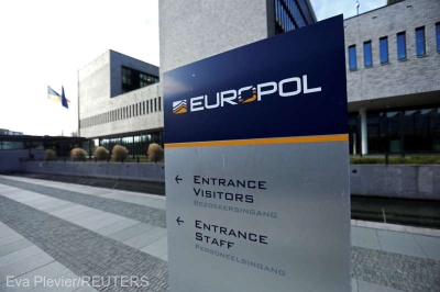 Traficanţi de droguri infiltrează porturile europene