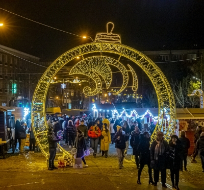 Spectacole în weekend, în „Orăşelul lui Moş Crăciun” din Galaţi