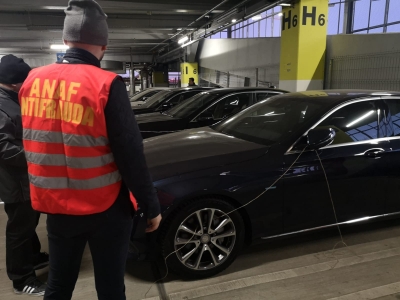 Percheziţii: Reţea de samsari de maşini second hand cu ramificaţii la Galaţi (FOTO/VIDEO)