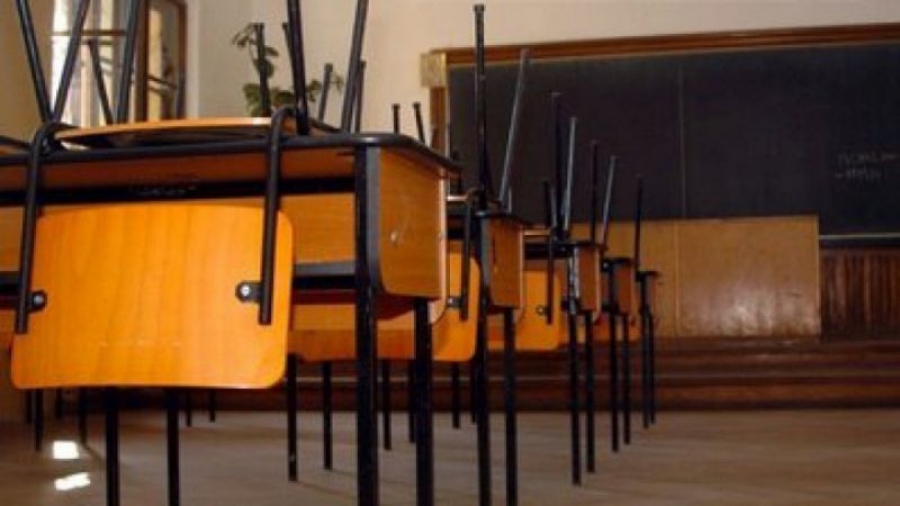 De miercuri, toate şcolile din România se închid