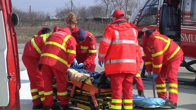 UPDATE: A vrut să vâneze o vulpe, dar şi-a împuşcat băiatul