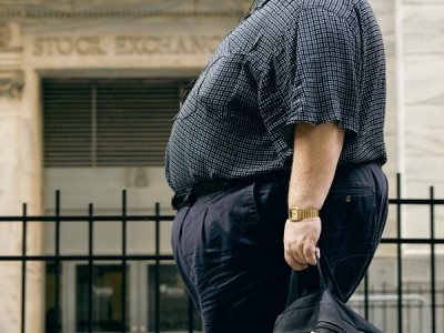 Faptul că obezii pot fi sănătoşi pe termen lung este un mit