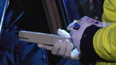 S-a urcat beat la volan şi a făcut accident